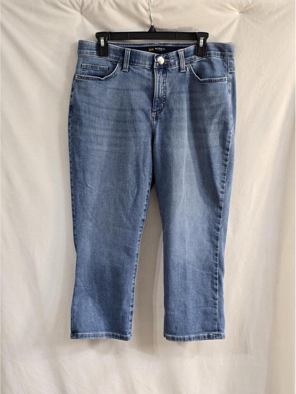 Lee Regular Fit Mid Rise Flex Motion croppedBlue Jeans size 12